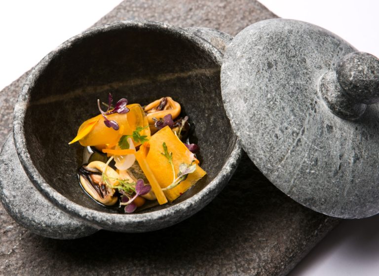 Delta mussels with pumpkin and mushroom acidulated wáter